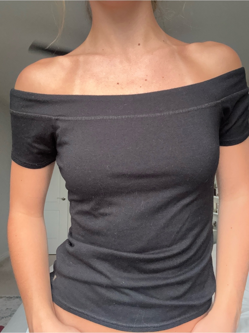 Guess Off-Shoulder Black Women's Top